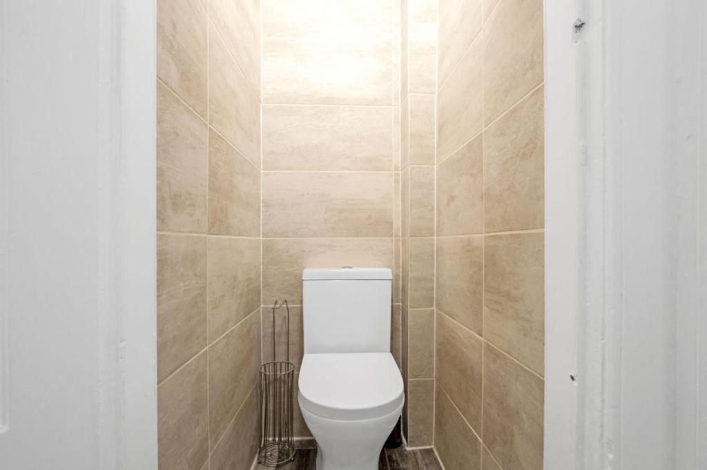 Centre 1-bed Flat, Sleeps 3 Appartement