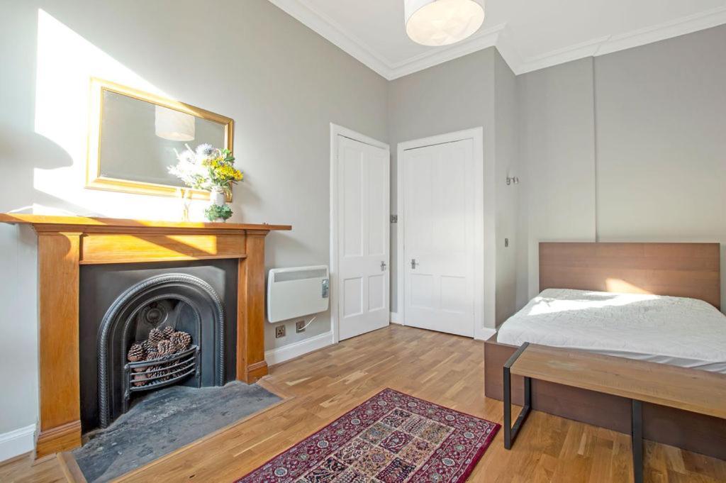 Centre 1-bed Flat, Sleeps 3 Appartement *