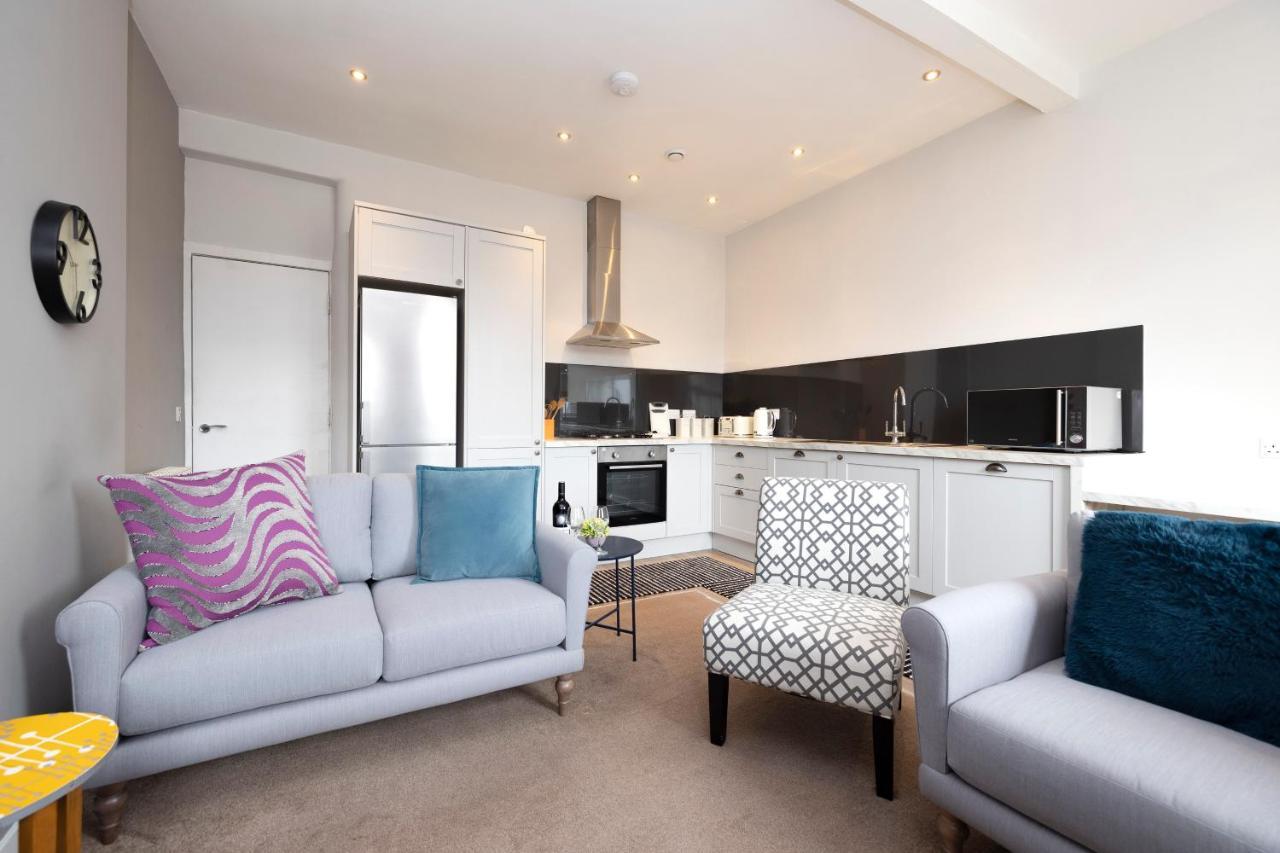 Altido Stylish 4-bed Flat In Old Town Apartment *