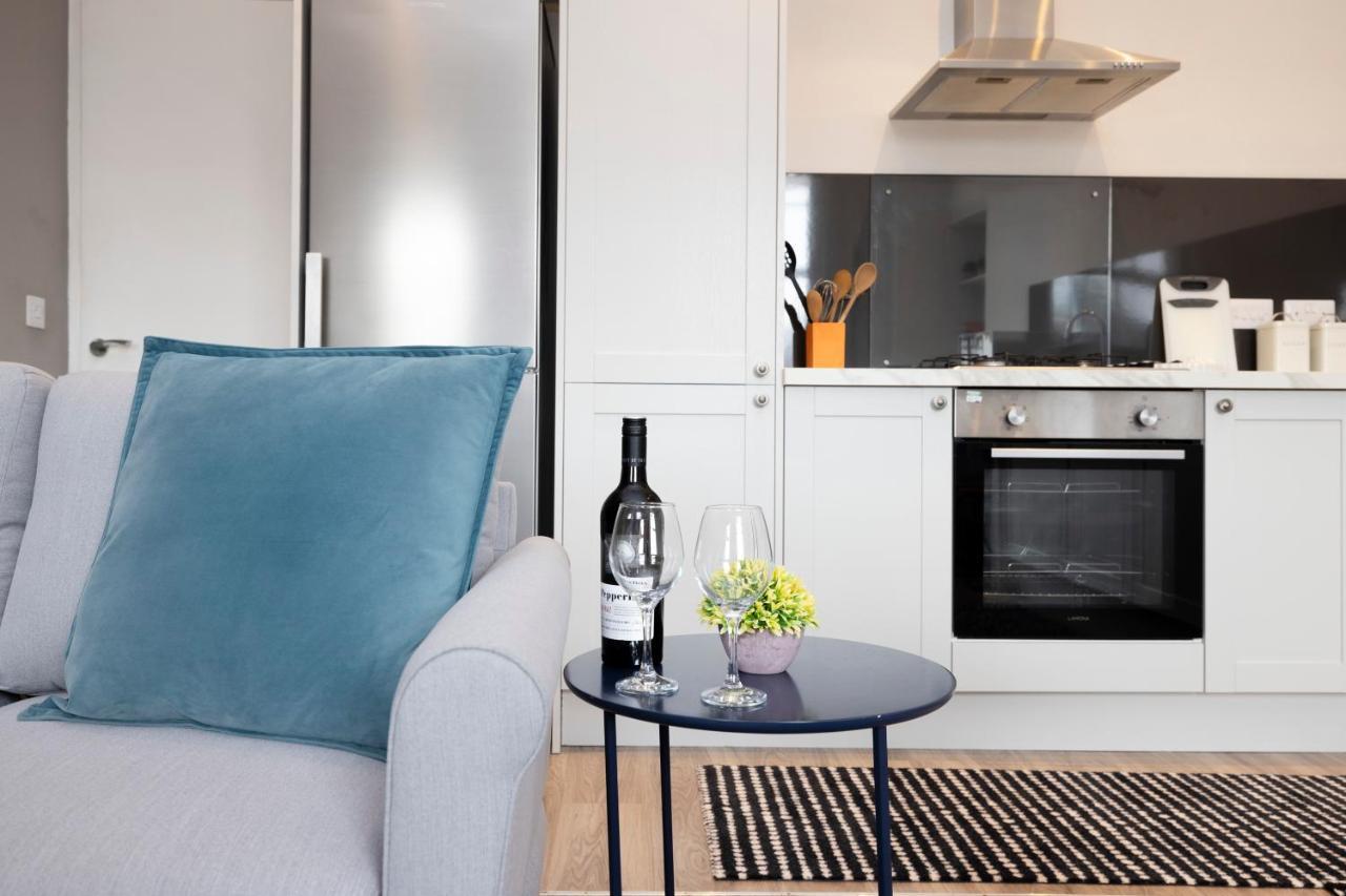 Altido Stylish 4-bed Flat In Old Town Apartment