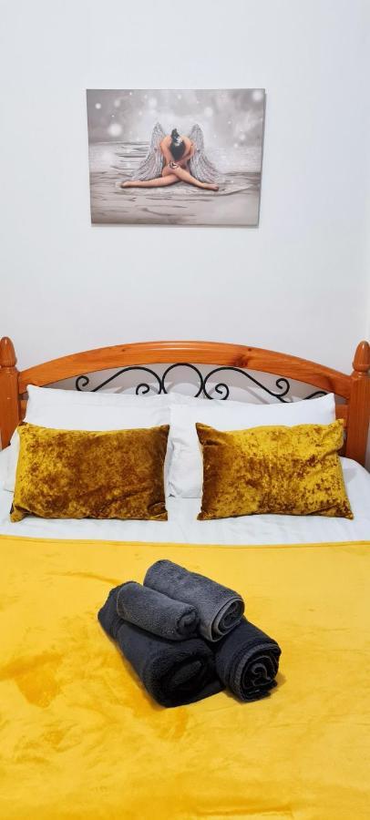 Luxury Five Bedroom Deluxe Duplex I Centre I Fully Equipped I Fountainpark