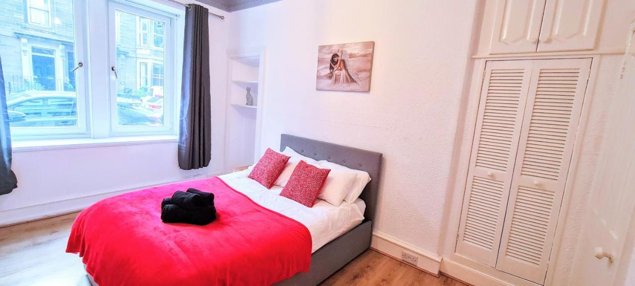 Luxury Five Bedroom Deluxe Duplex I Centre I Fully Equipped I Fountainpark