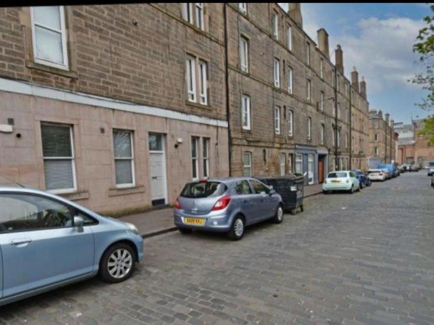 Lovely & Peaceful 2 Bedroom With En-suite, Leith, * Edinburgh