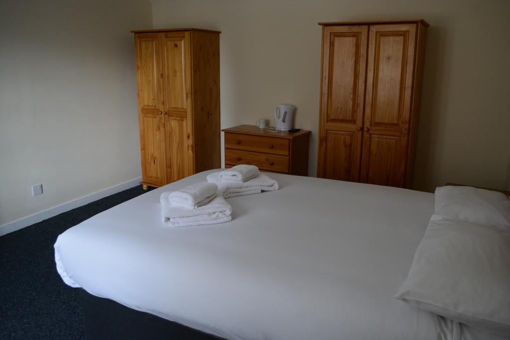 Guest house Almond House