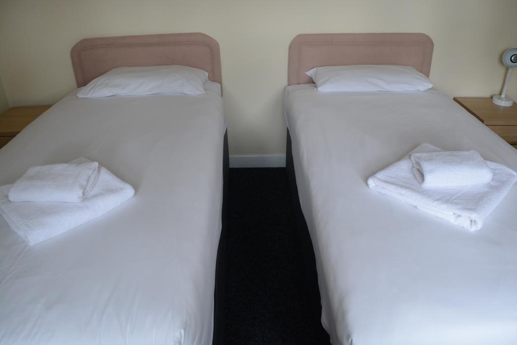 Guest house Almond House 2*