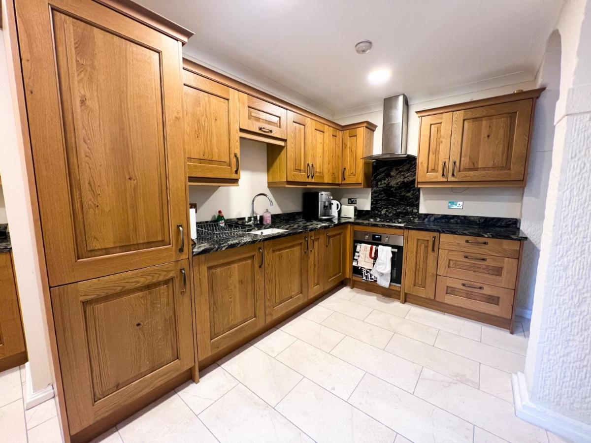 Appartement Spacious Flat Sleeps 8 Near Princes Street *