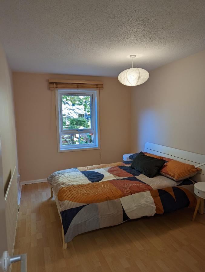 Family Friendly Garden Flat Apartment