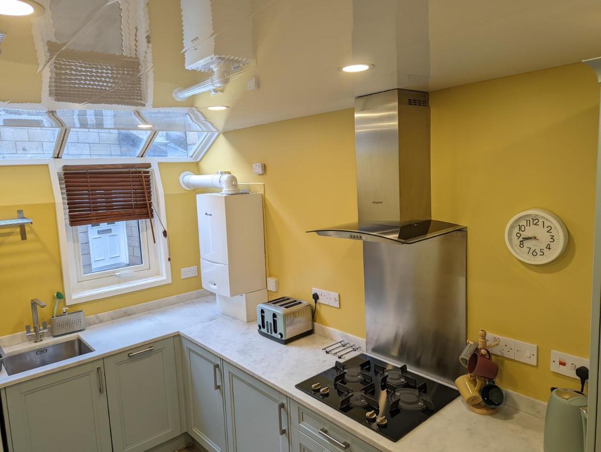 Family Friendly Garden Flat Apartment EDI