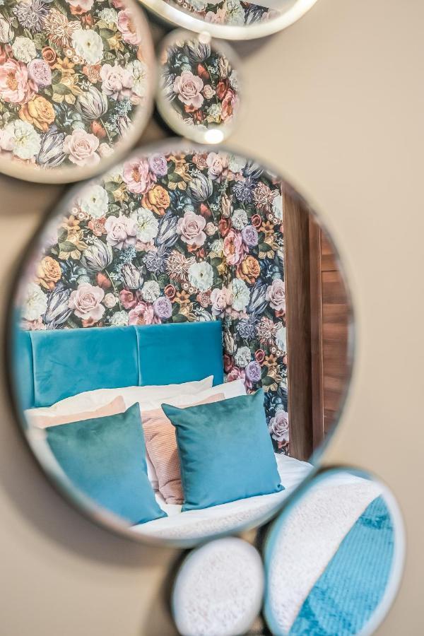 Stylish Abode *