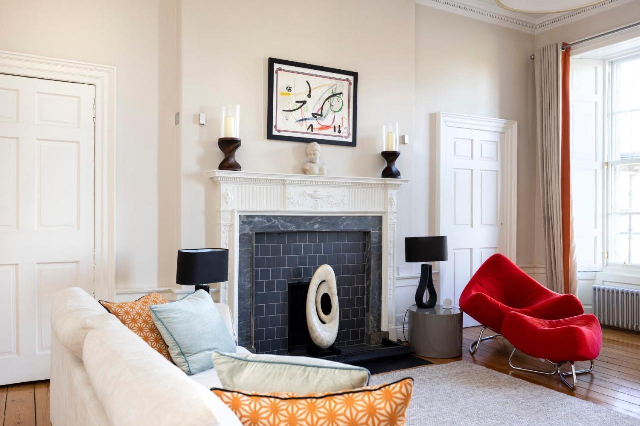 Joivy Contemporary Flat In The New Town Apartment