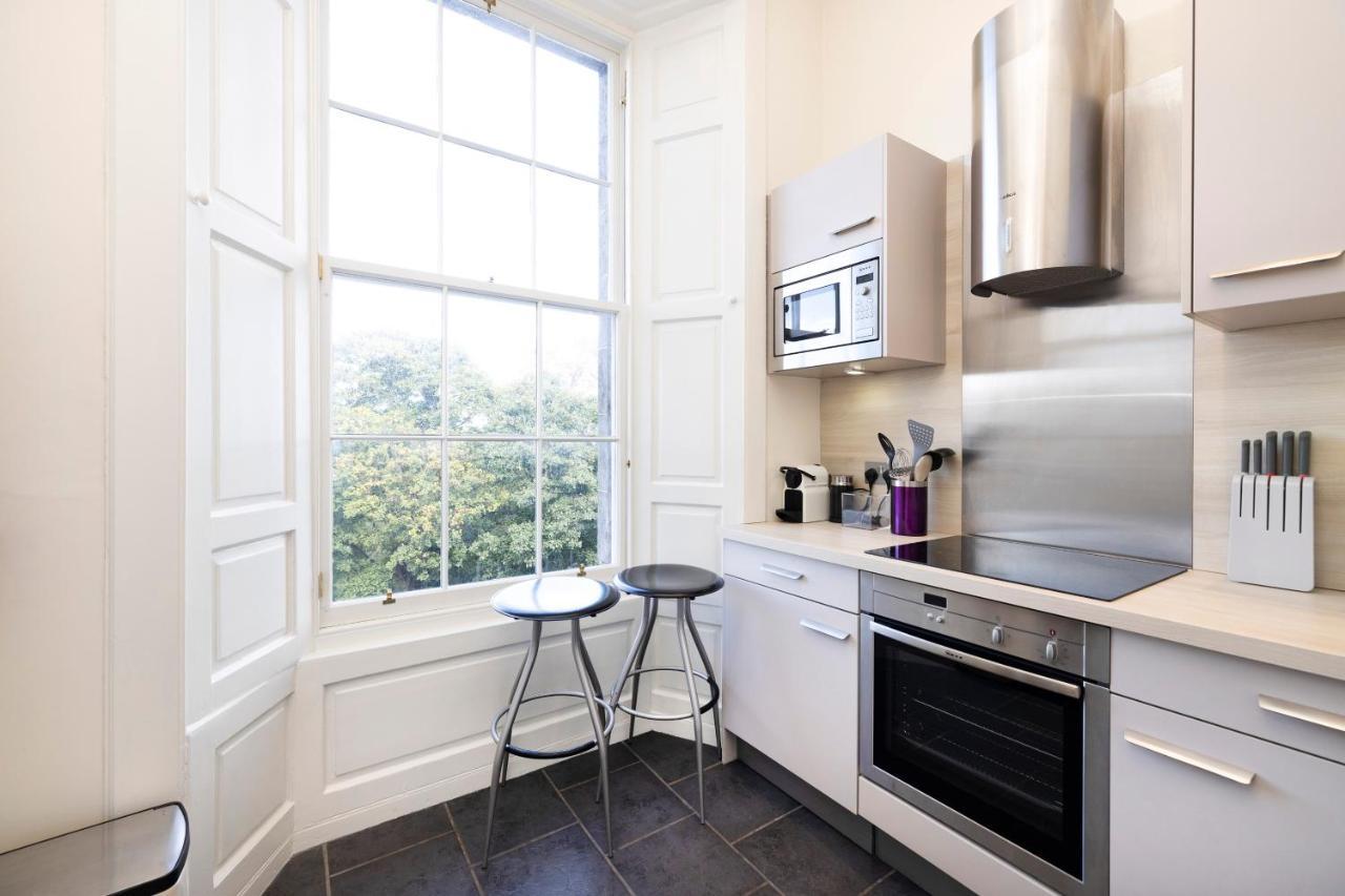 Apartment Joivy Contemporary Flat In The New Town Edinburgh