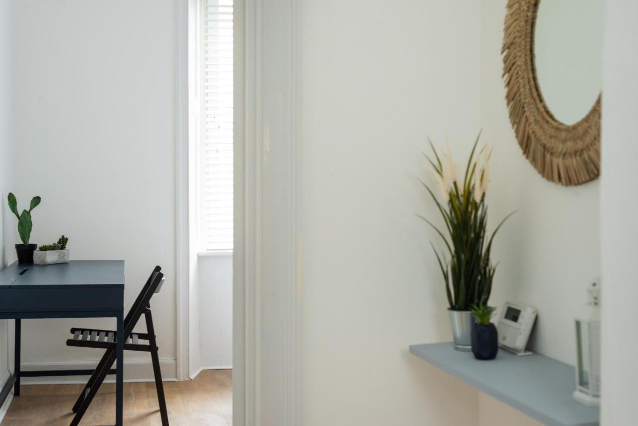 Lovely 1-bedroom In Apartment Edinburgh