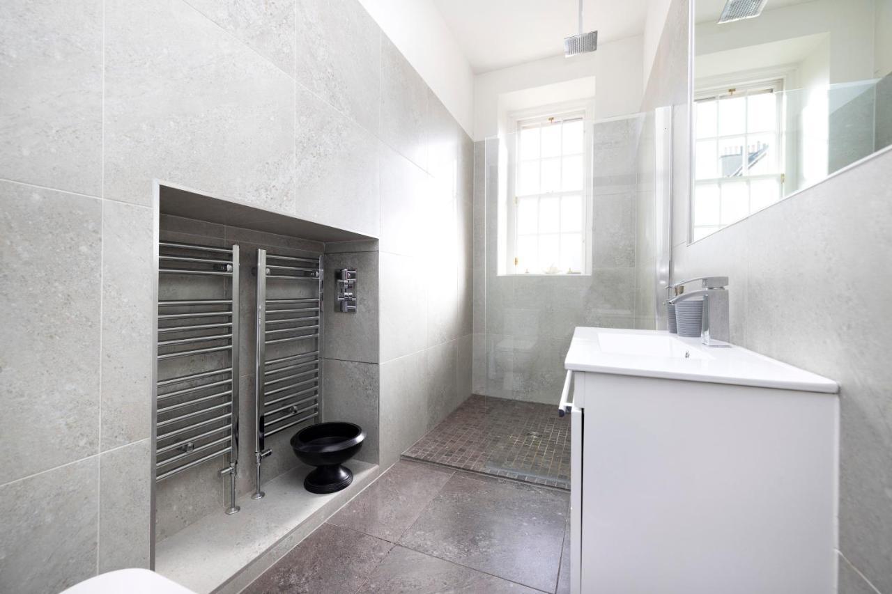 Apartment Joivy Contemporary Flat In The New Town