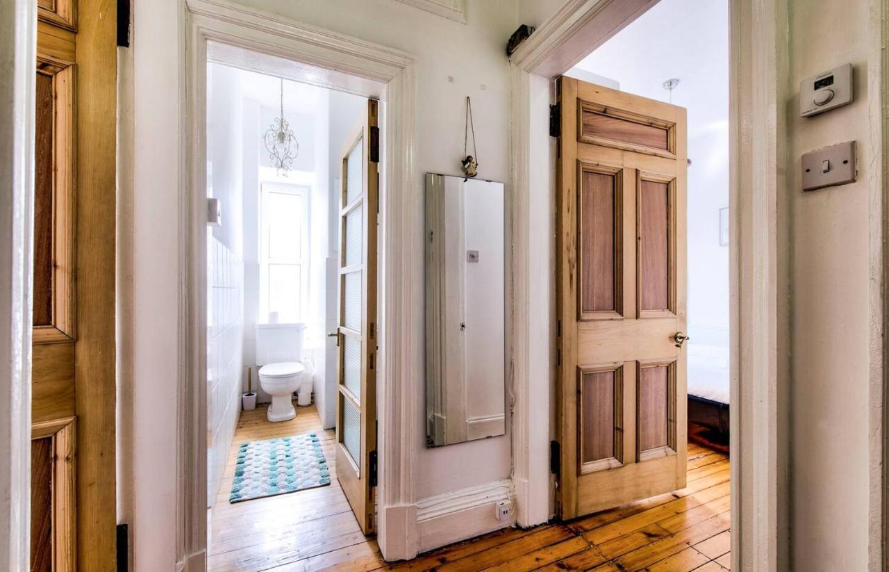 Entire Period Flat By Centre * EDI