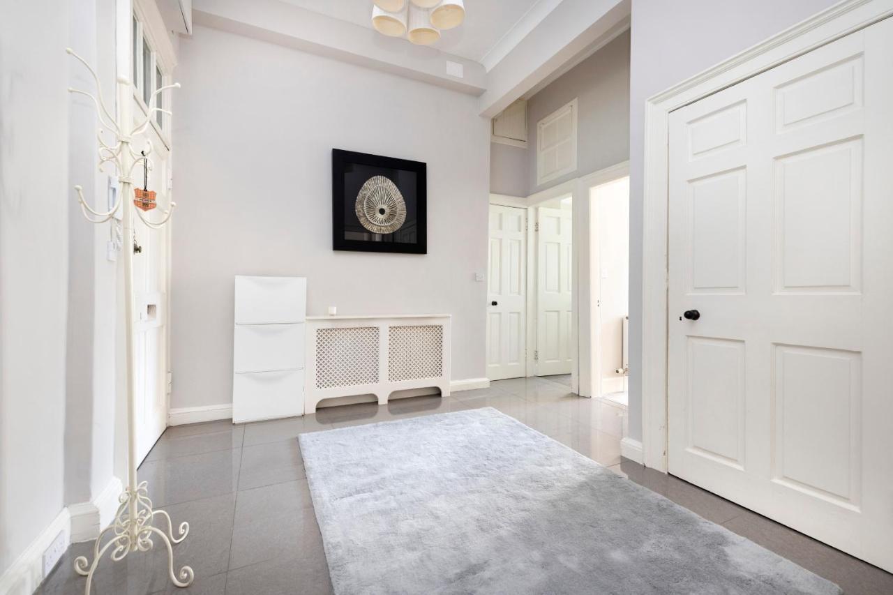 Joivy Contemporary Flat In The New Town Apartment *
