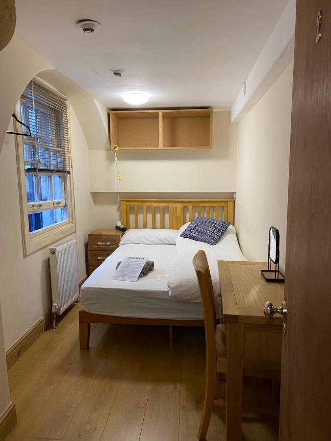 Edinb&b * Édimbourg