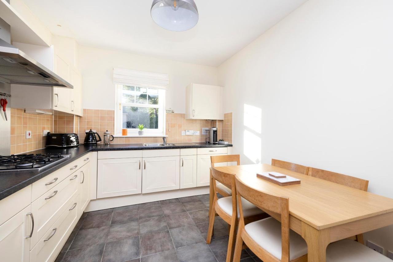 Joivy Modern Flat With Free Parking Apartment *