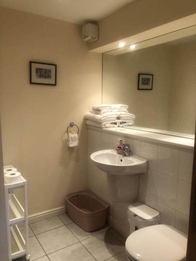 Private Parking 2 Bed 2 Bath Apartment *