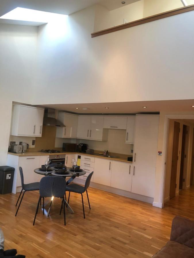 Private Parking 2 Bed 2 Bath *