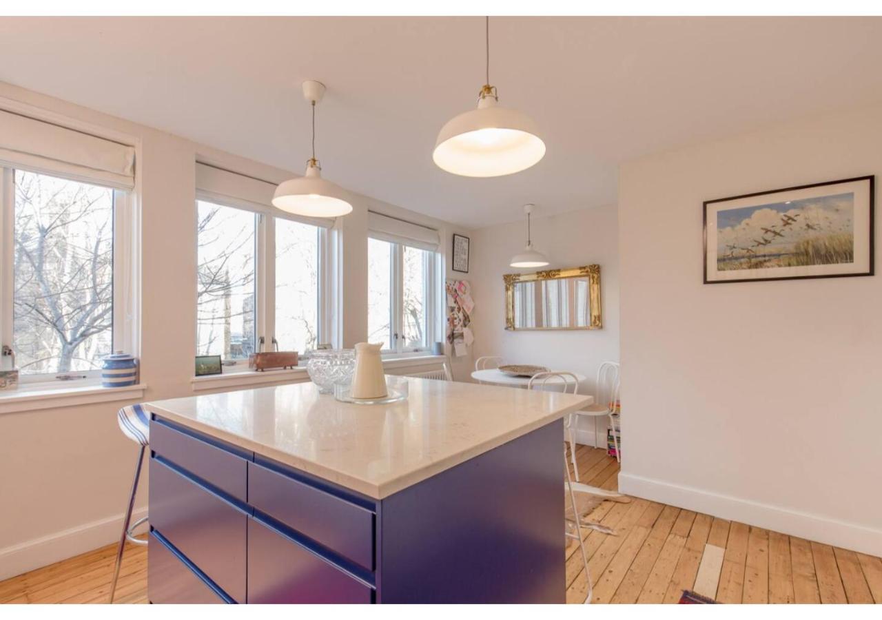 Altido Stylish Townhouse In Cool Stockbridge Apartment EDI
