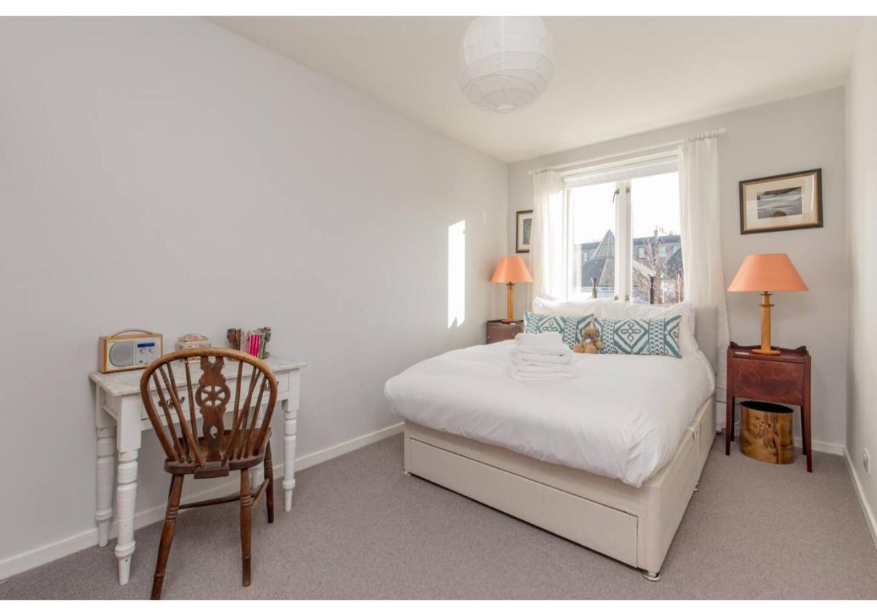 Altido Stylish Townhouse In Cool Stockbridge Apartment EDI