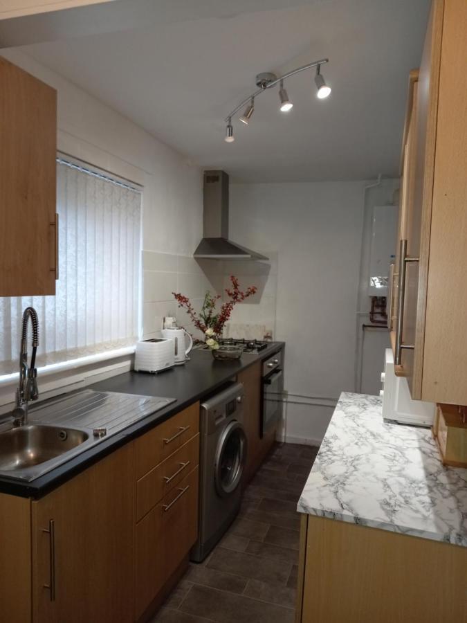 White House In Edinburgh, 2 Bedroom Good Location