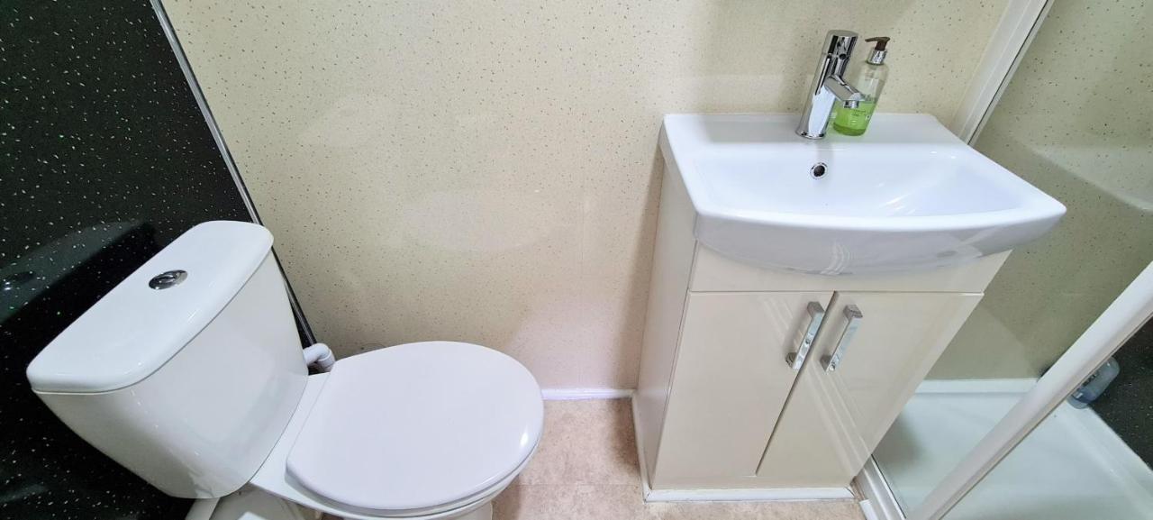 Spacious Ensuite In Centre - Five Star Amenities - Excellent Location Guest house Edinburgh