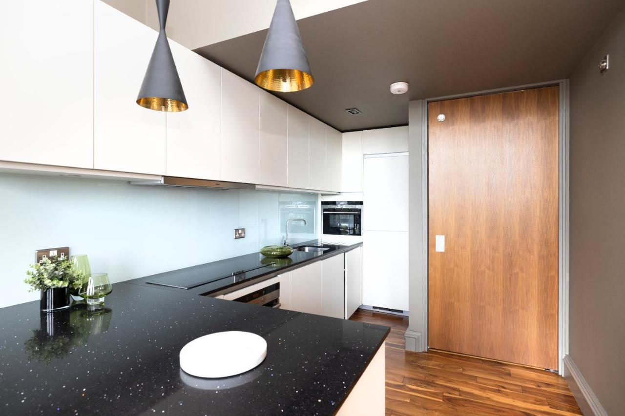 Joivy Chic 2br With Views At The Heart Of Old Town Apartment Edinburgh