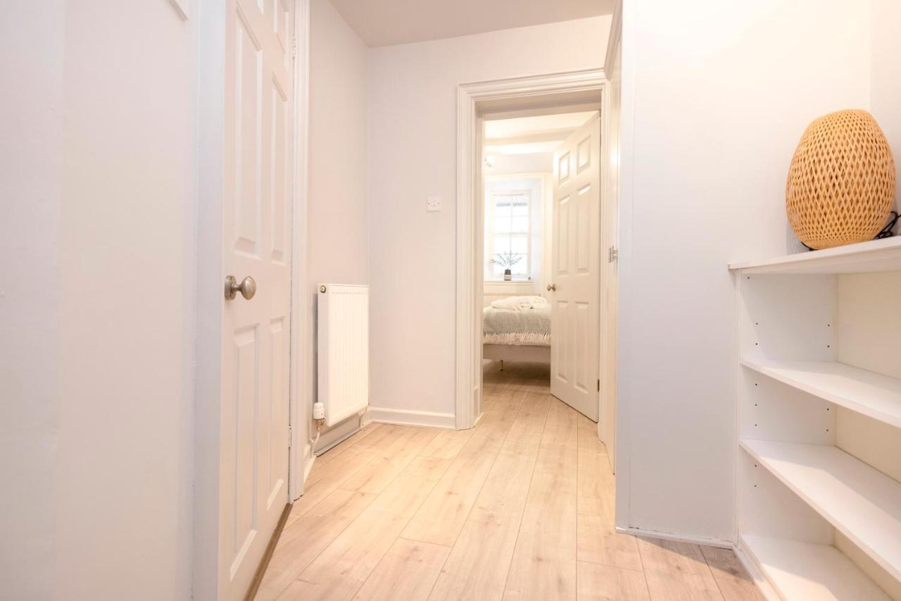 Joivy Modern Flats In New Town Appartement