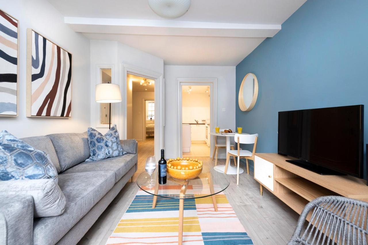Joivy Modern Flats In New Town Appartement *