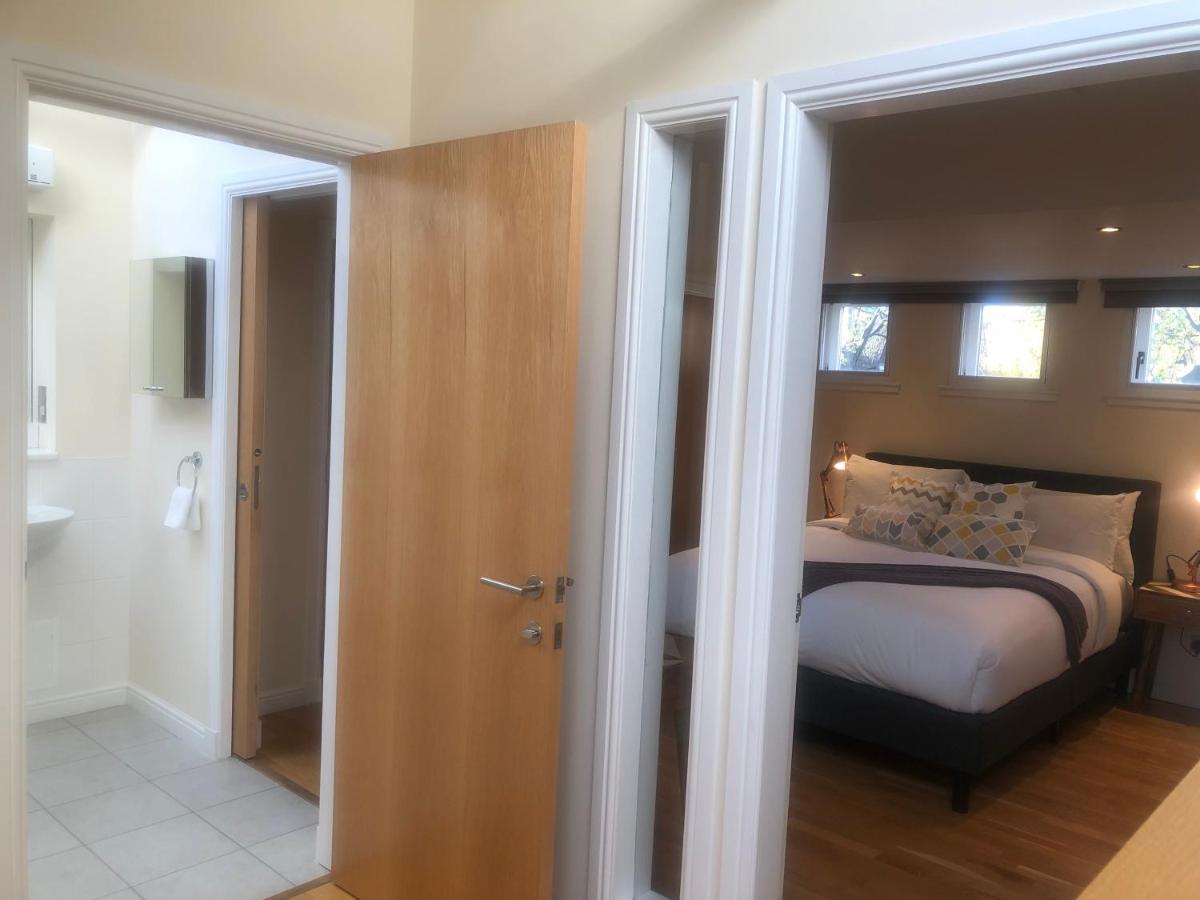 Private Parking 2 Bed 2 Bath