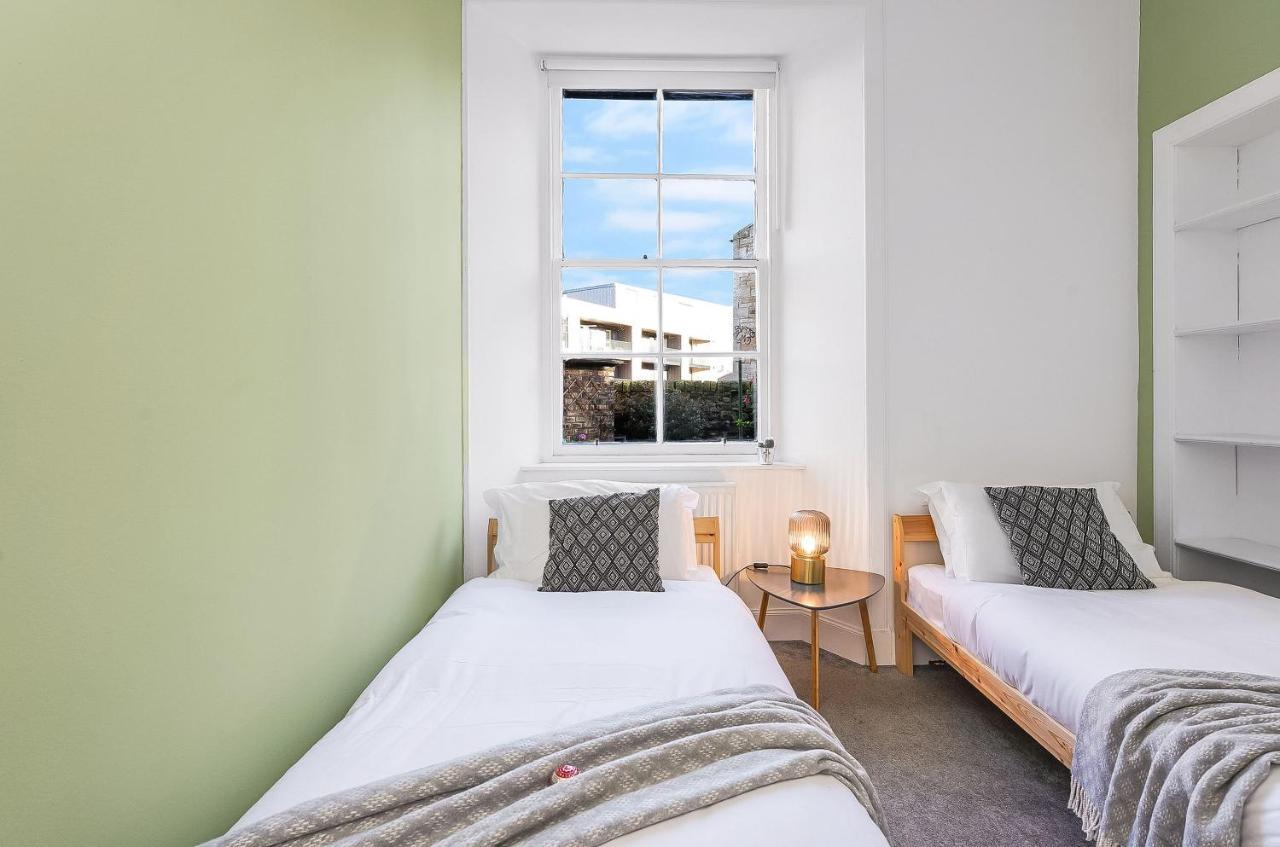 Centre 2 Bedroom Main Door * Edinburgh