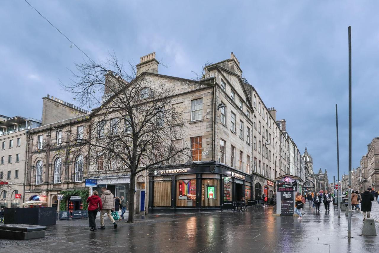 Luxury 3 Bed Royal Mile Apartment