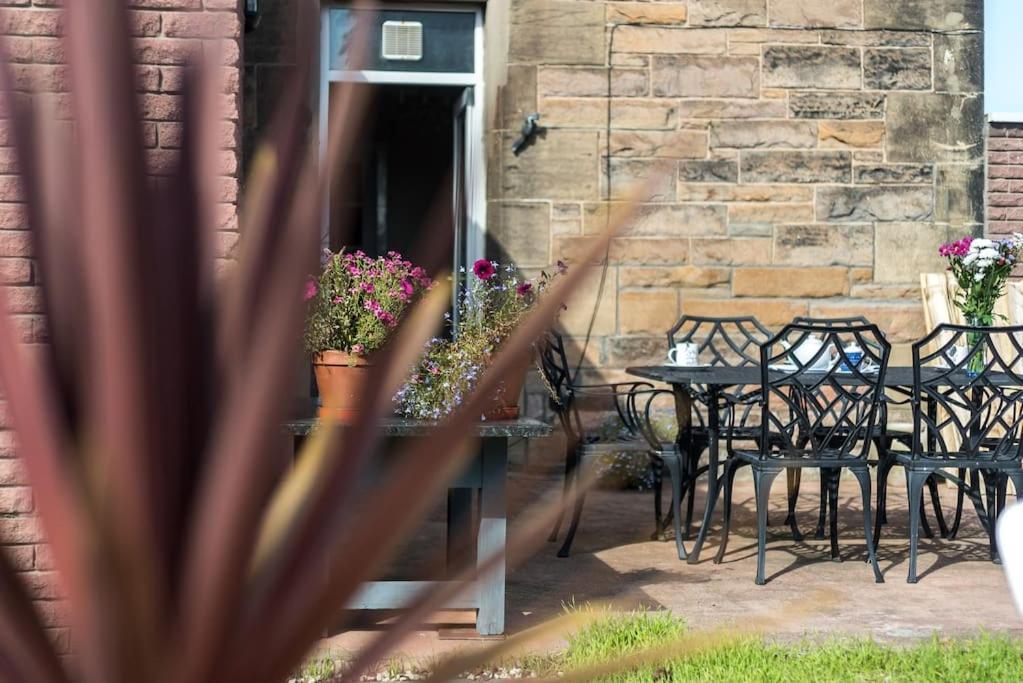Abercorn Semi-detached House Holiday home