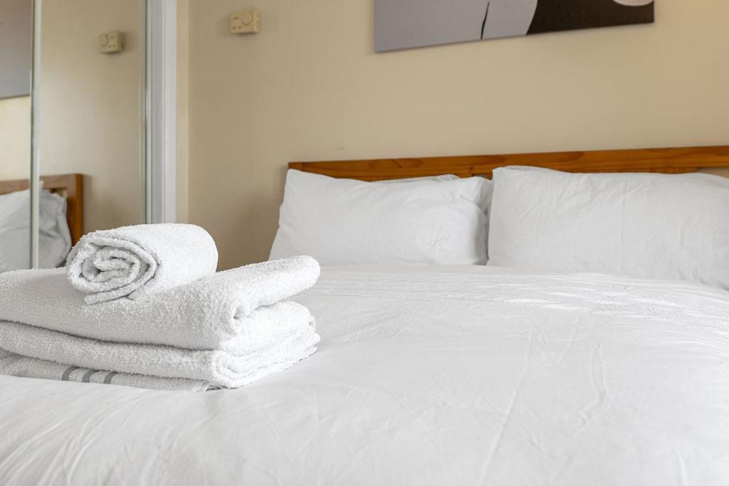 Modern 1br Flat - Free Parking + Lift Appartement *