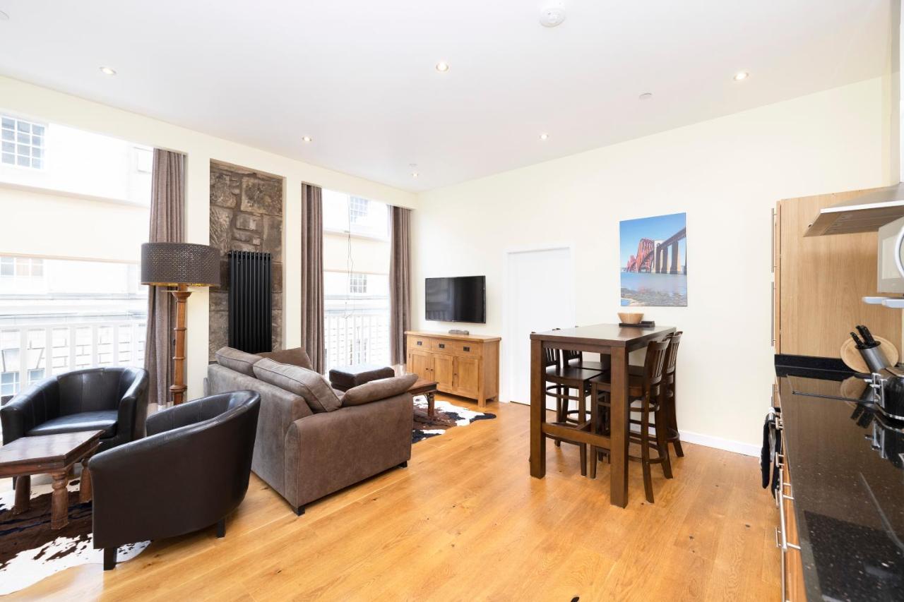 Joivy Stunning Flat Near St Giles Cathedral *