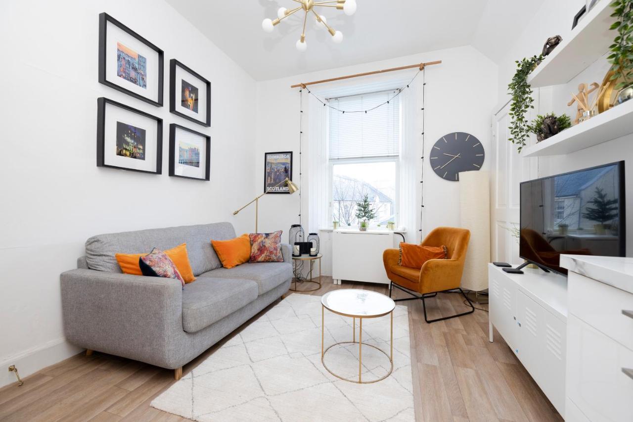 Joivy Bright And Modern Flat With Desk *