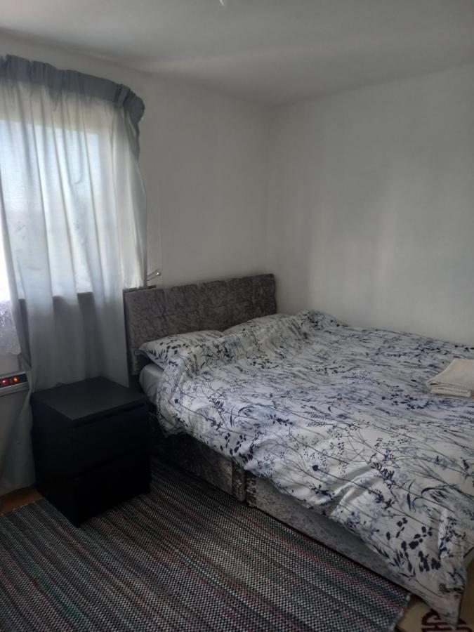 White House In Edinburgh, 2 Bedroom Good Location Appartement