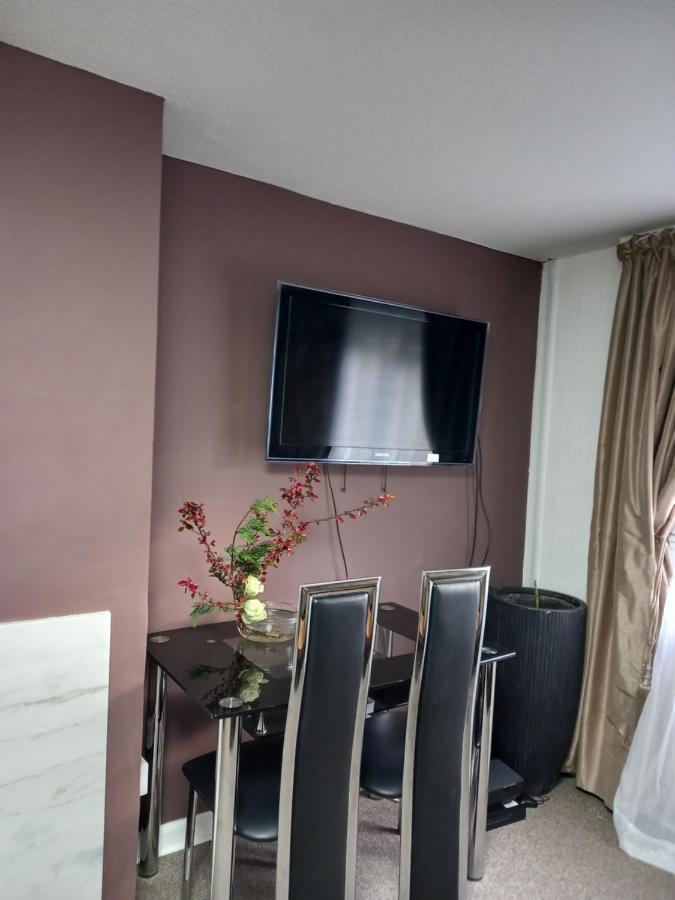White House In Edinburgh, 2 Bedroom Good Location Édimbourg