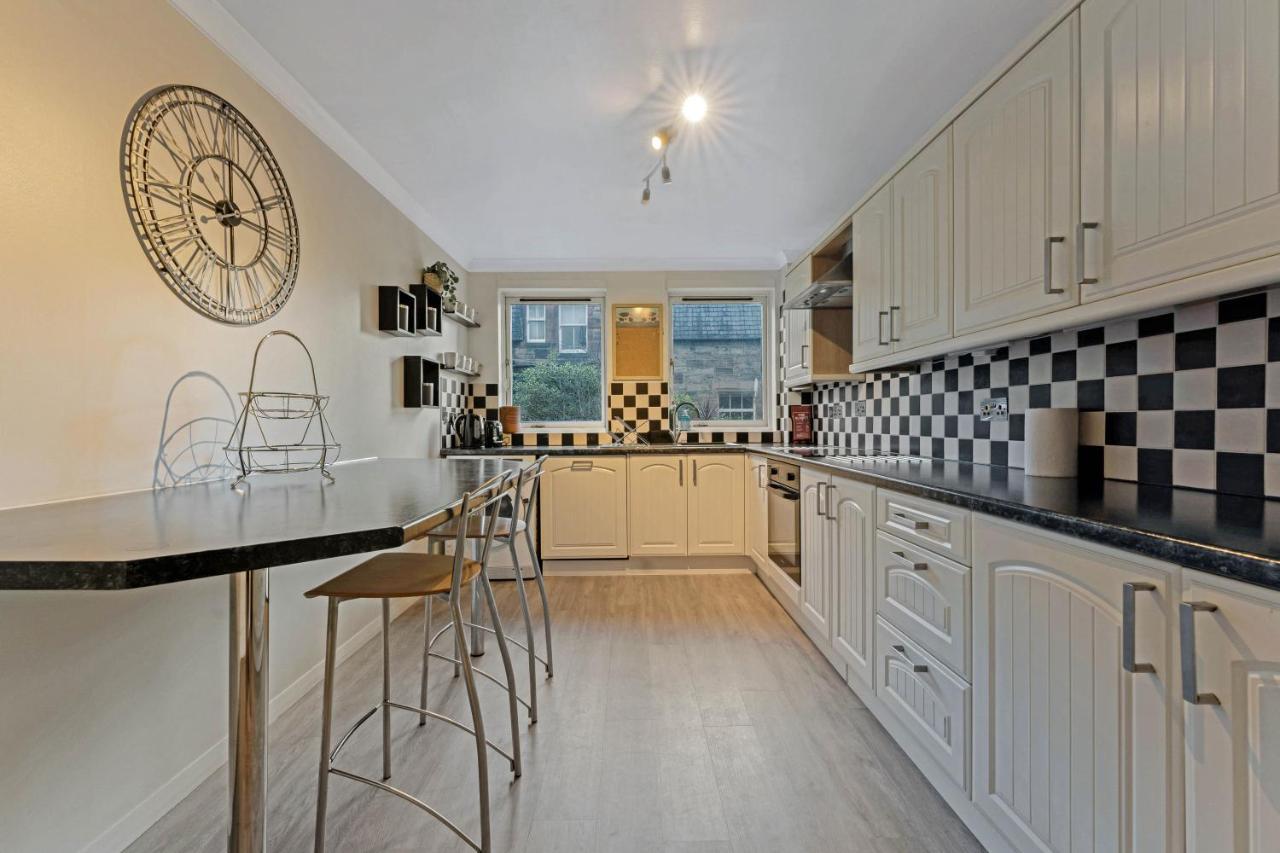 Elegant & Unique Getaway - Spacious 3 Bedroom, 2 Bathroom Centre - Free Allocated Parking. Appartement *