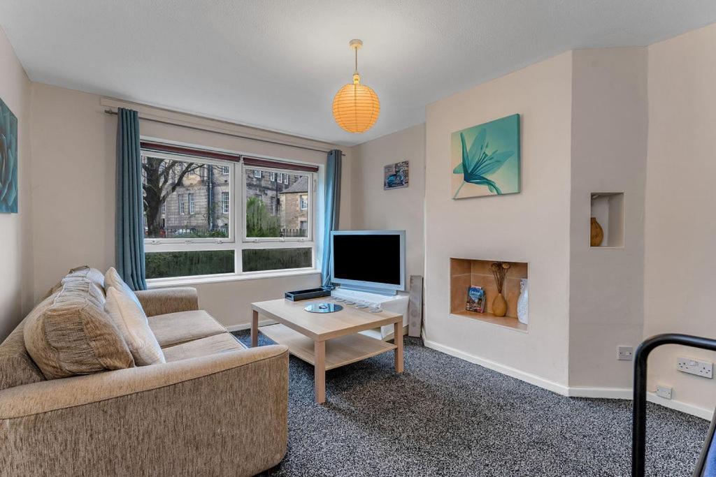 Apartment Edinburgh City Centre Aishia/Sakina Apartment *