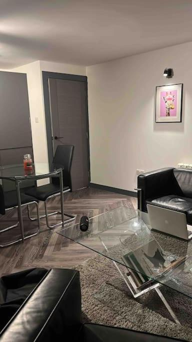 Barnton Apartment