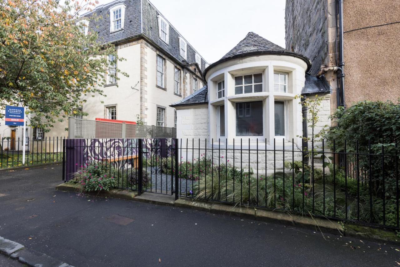 Joivy Contemporary With Free Parking * Edinburgh