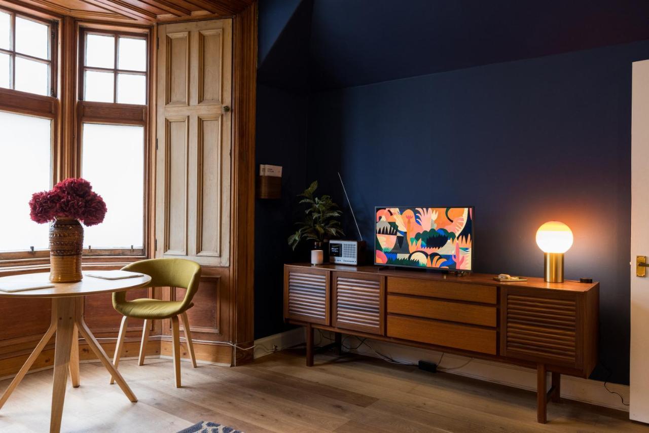 Joivy Contemporary With Free Parking * Edinburgh