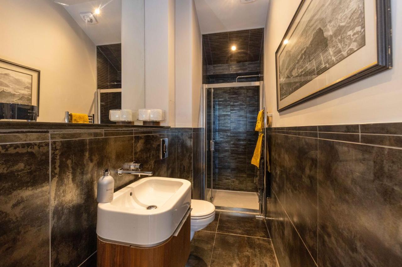 Joivy Beautiful Penthouse With Terrace & Jacuzzi *