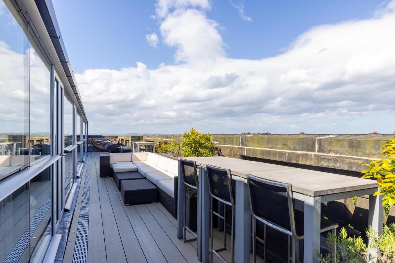 Joivy Beautiful Penthouse With Terrace & Jacuzzi *