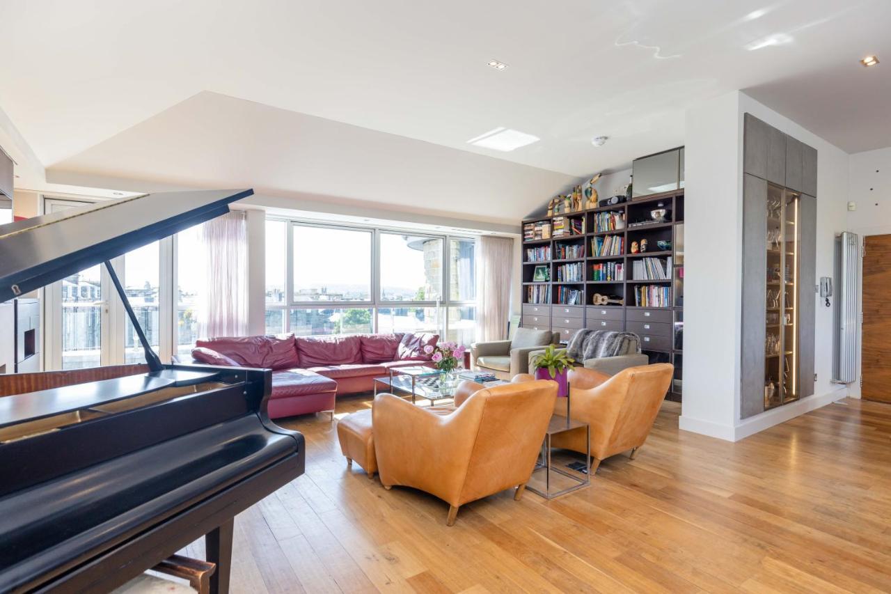 Joivy Beautiful Penthouse With Terrace & Jacuzzi Edinburgh
