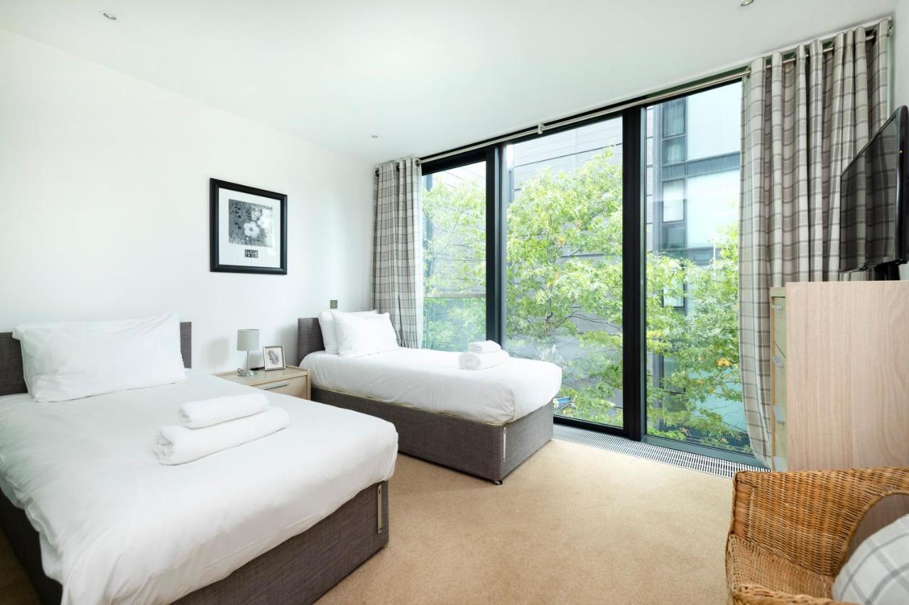 Altido Elegant Flat Near The Meadows With Parking