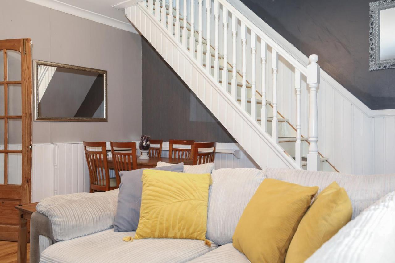 Mystayinn Elegant - Excellent Location - Free Parking - Five Star Amenities Guest house Edinburgh