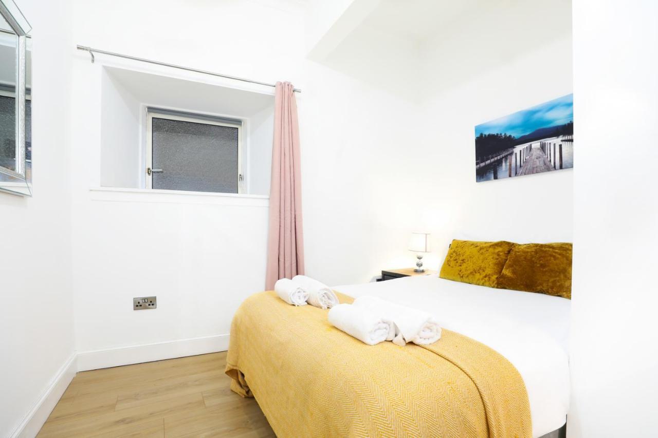 Stunning Modern 3 Bedroom * EDI